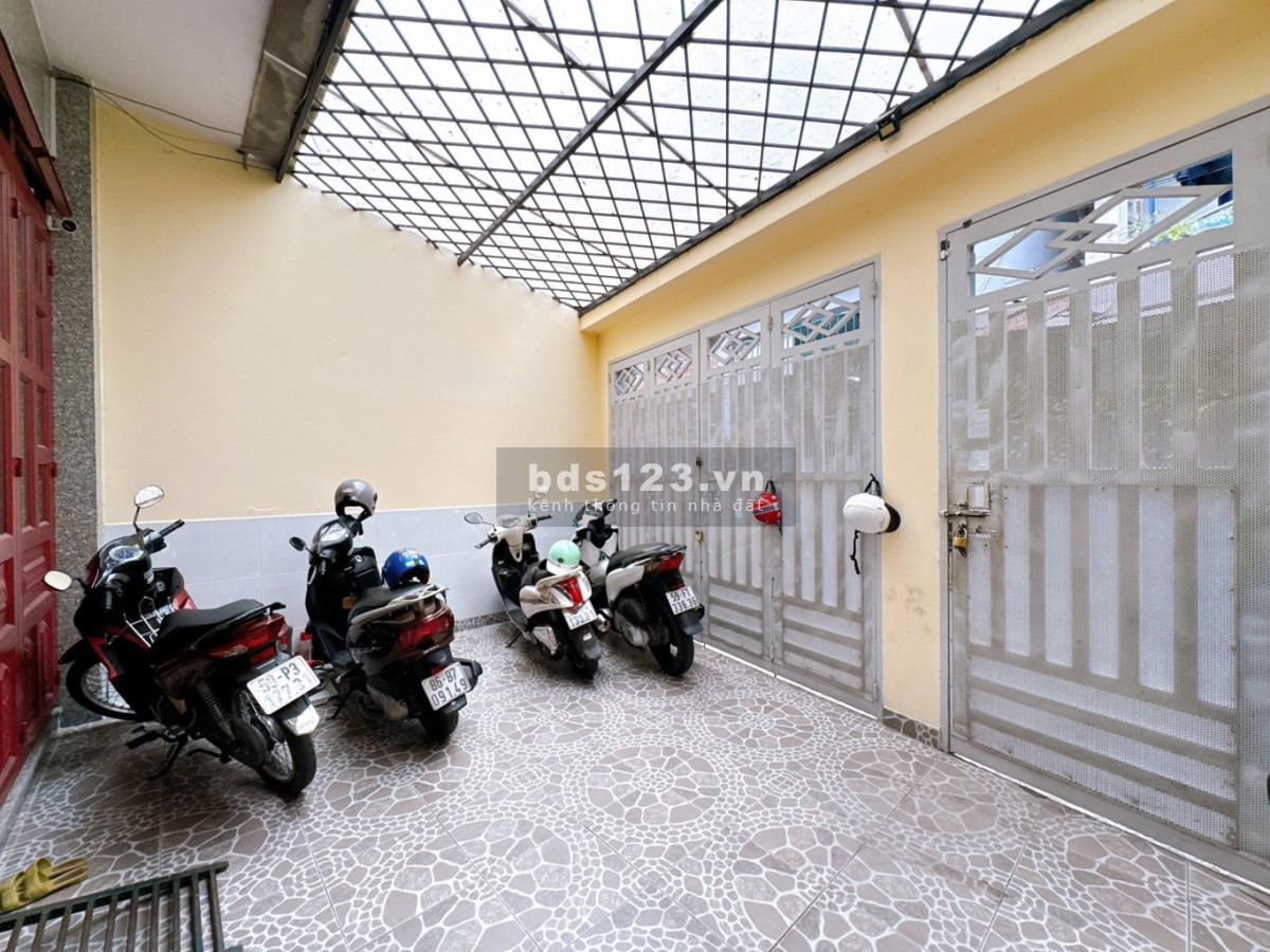 **Bán nhà B22/19 Bạch Đằng, phường 2 quận Tân Bình (5x20) 4 tầng