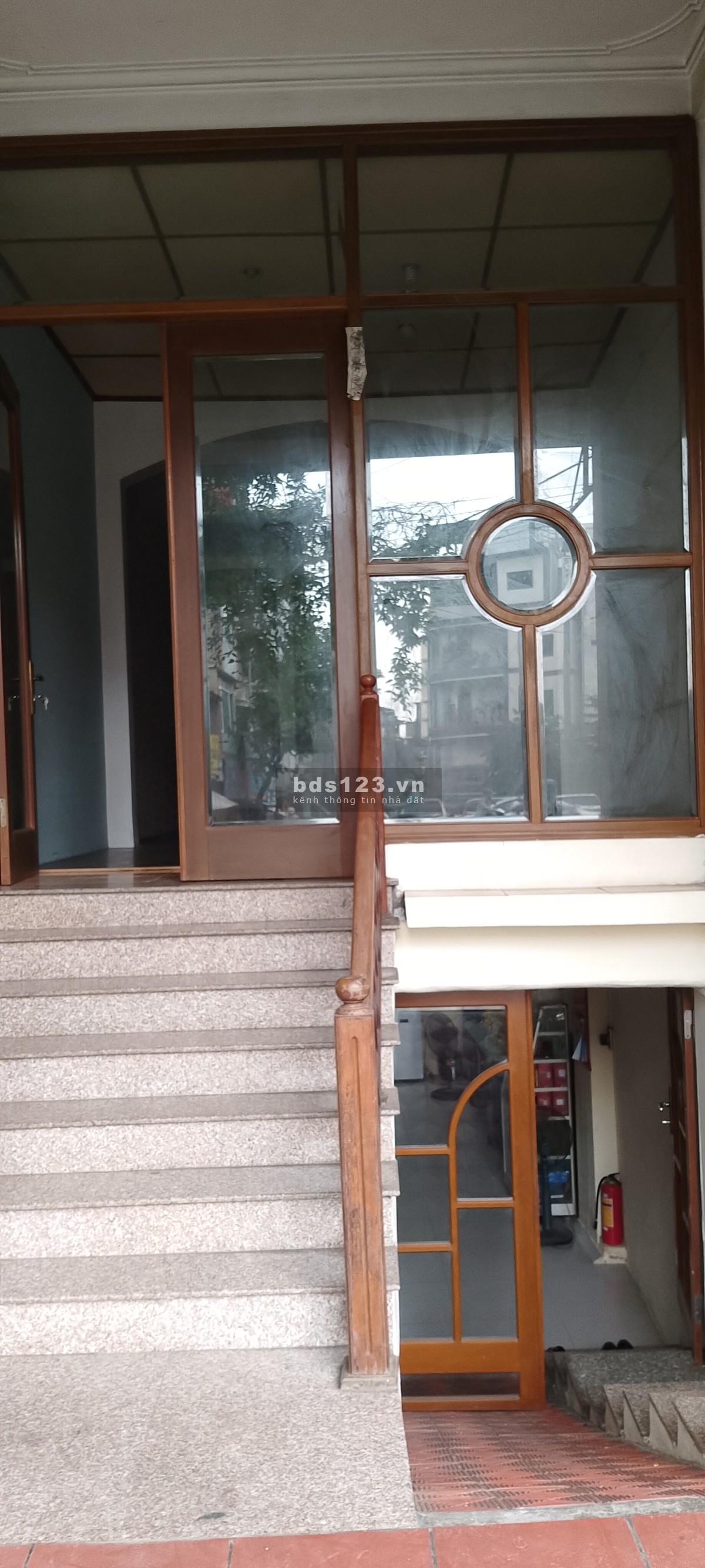 Chính chủ cho thuê mặt bằng 30m² tầng 1 mặt đường Hoàng Hoa Thám (cửa hàng, văn phòng)