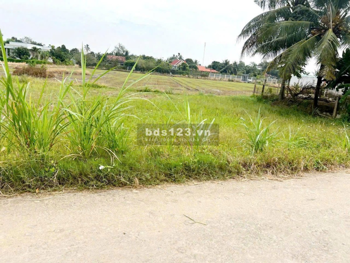 Lô đất 136m² giá tốt - Sổ riêng – Gần ngã ba Nguyễn Trung…