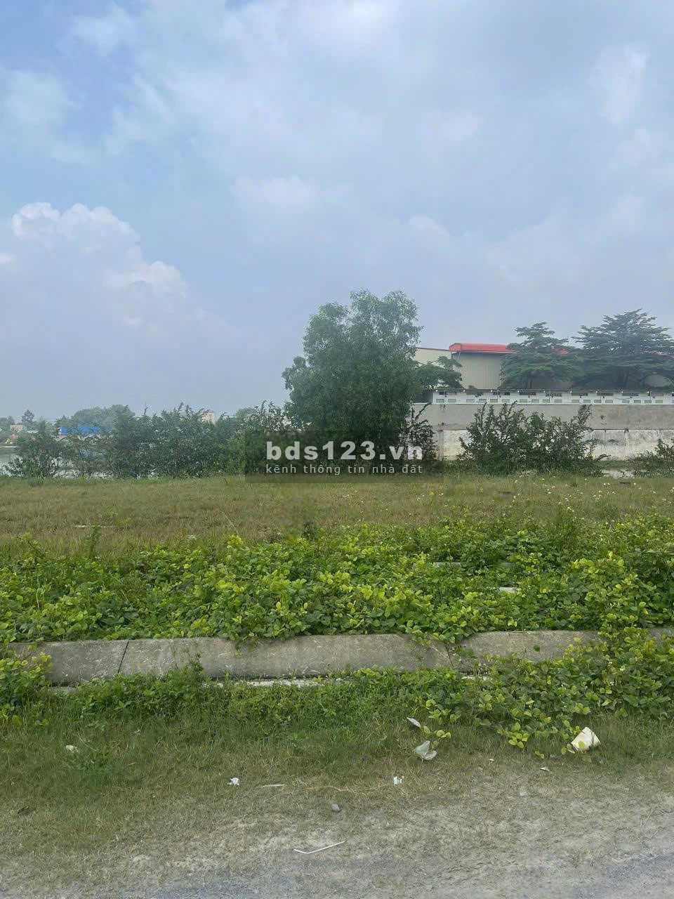 Bán Đất Đẹp Giá Tốt Tại Ql 1A Bến Lức, Long An