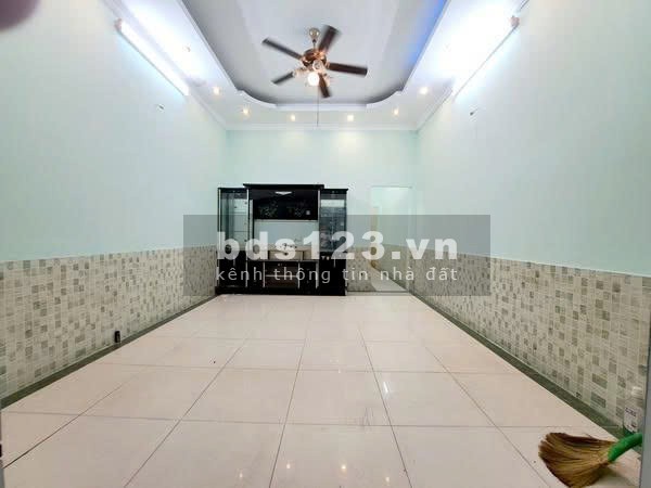 Chính Chủ Bán Nhà 3 Tầng Mới – Gần Chợ Hưng Long, Bình…