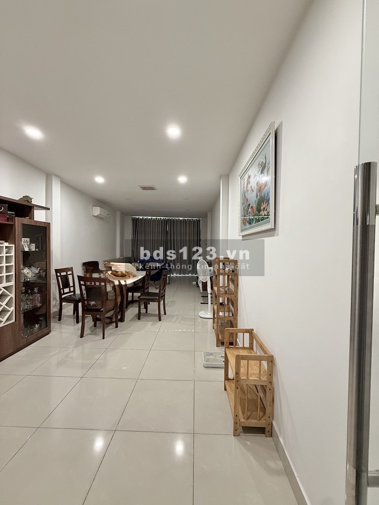 Bán Nhà Hẻm 6m, Phú Nhuận, Nội Thất đẹp, Khu An Ninh