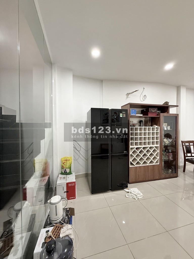 Bán Nhà Hẻm 6m, Phú Nhuận, Nội Thất đẹp, Khu An Ninh