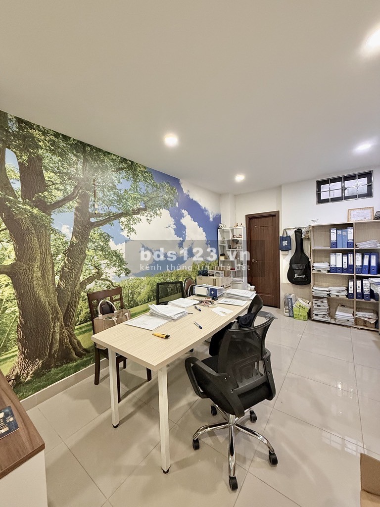 Bán Nhà Hẻm 6m, Phú Nhuận, Nội Thất đẹp, Khu An Ninh