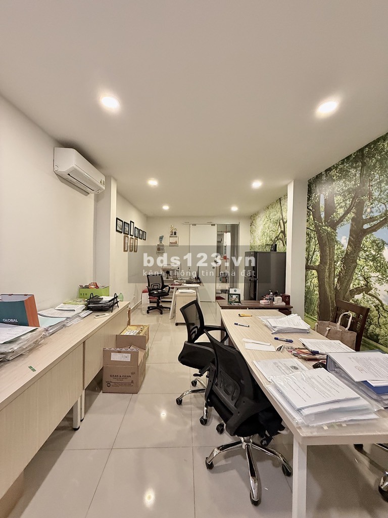 Bán Nhà Hẻm 6m, Phú Nhuận, Nội Thất đẹp, Khu An Ninh