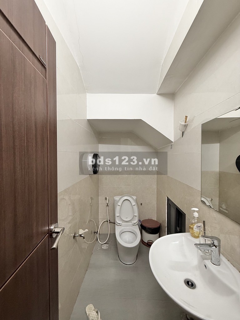 Bán Nhà Hẻm 6m, Phú Nhuận, Nội Thất đẹp, Khu An Ninh