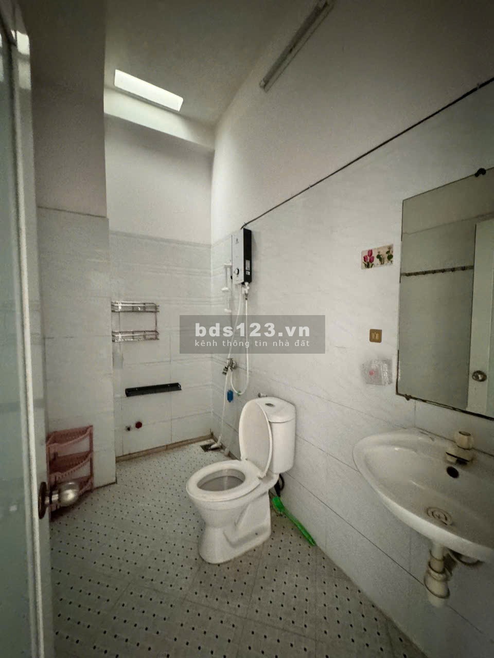 Cho thuê nhà MT đường số 11 P.BHH Bình Tân đúc 2.5 tấm 4pn