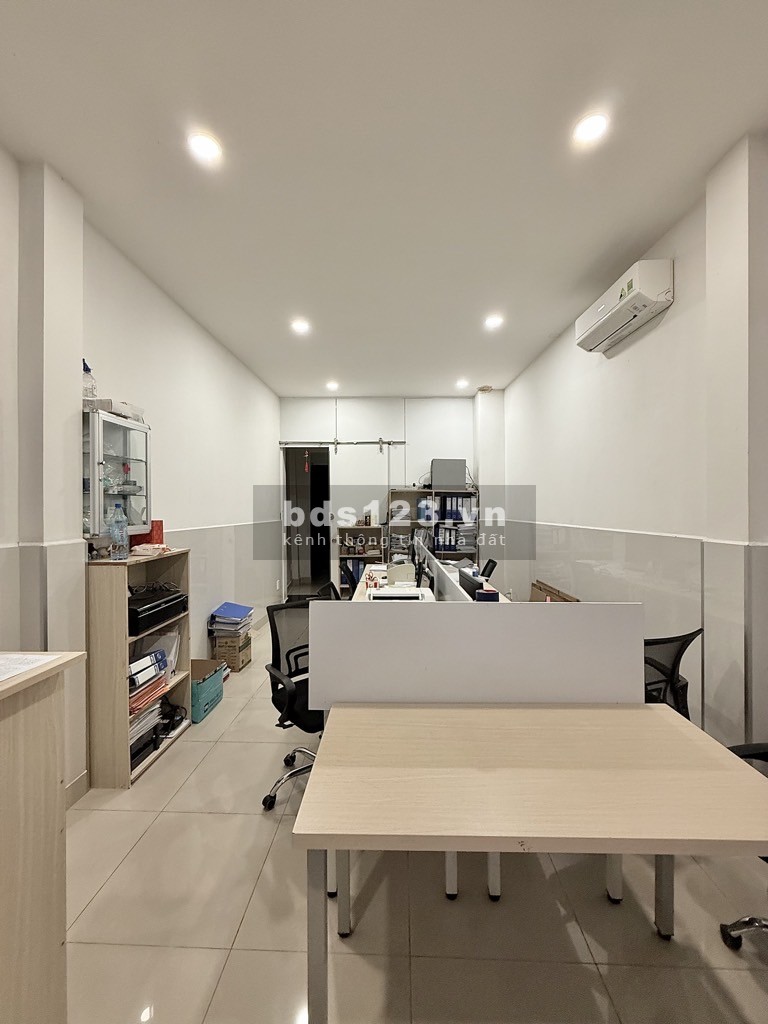 Bán Nhà Hẻm 6m, Phú Nhuận, Nội Thất đẹp, Khu An Ninh