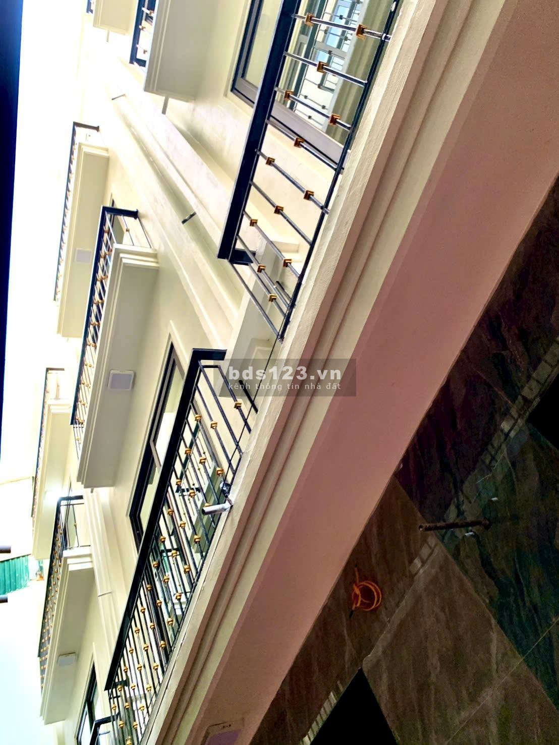 Trung Tâm Quận Hai Bà – 5 Tầng Xây Mới – Ngõ Nông, Gần…