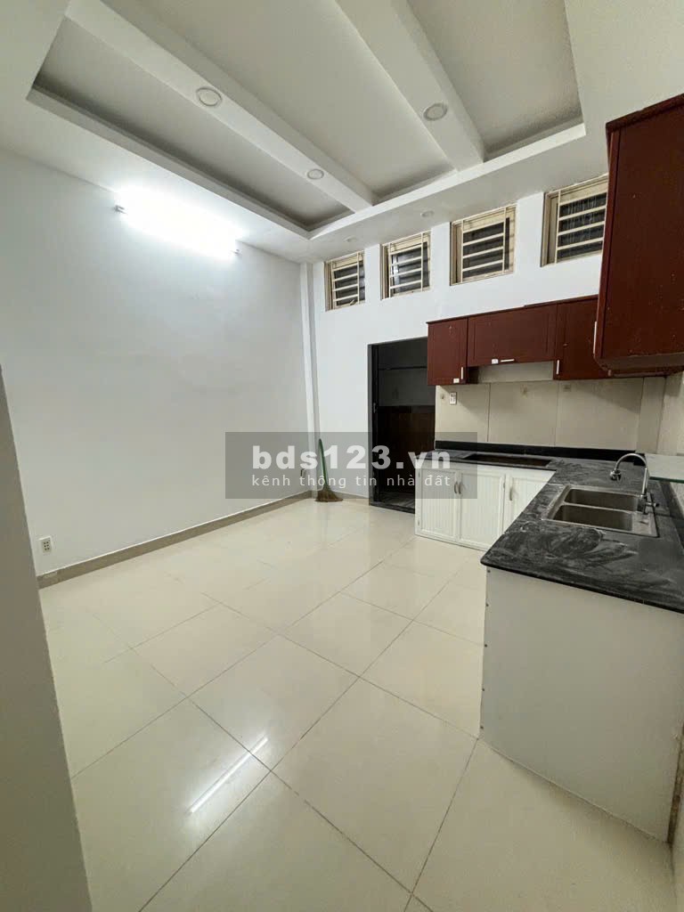 Nhà hẻm xe hơi Nguyễn Xí, Quận Bình Thạnh, 73m2 thổ cư, Chỉ…