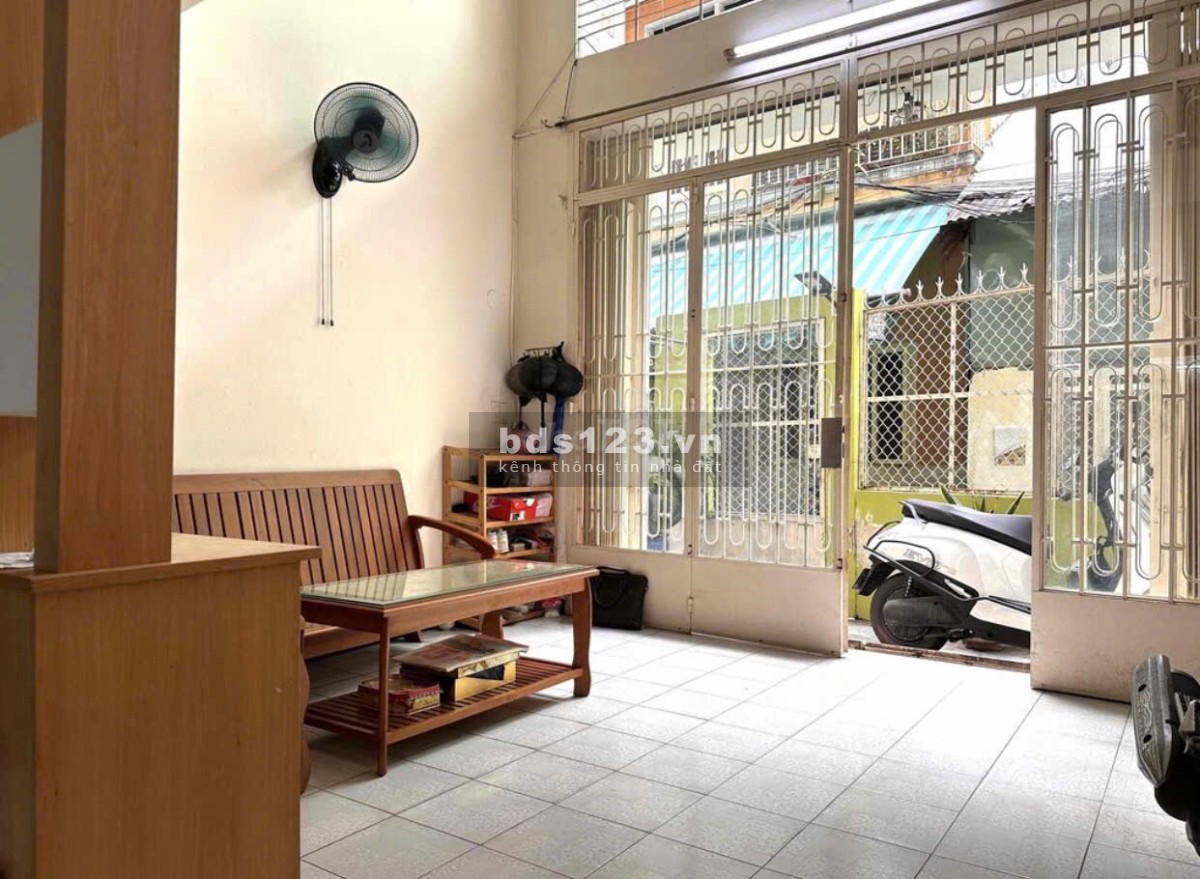 Bán Nhà Phường 4 Quận 10, Đường Hòa Hảo