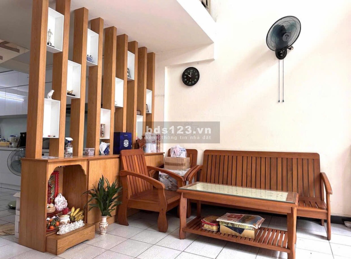 Bán Nhà Phường 4 Quận 10, Đường Hòa Hảo