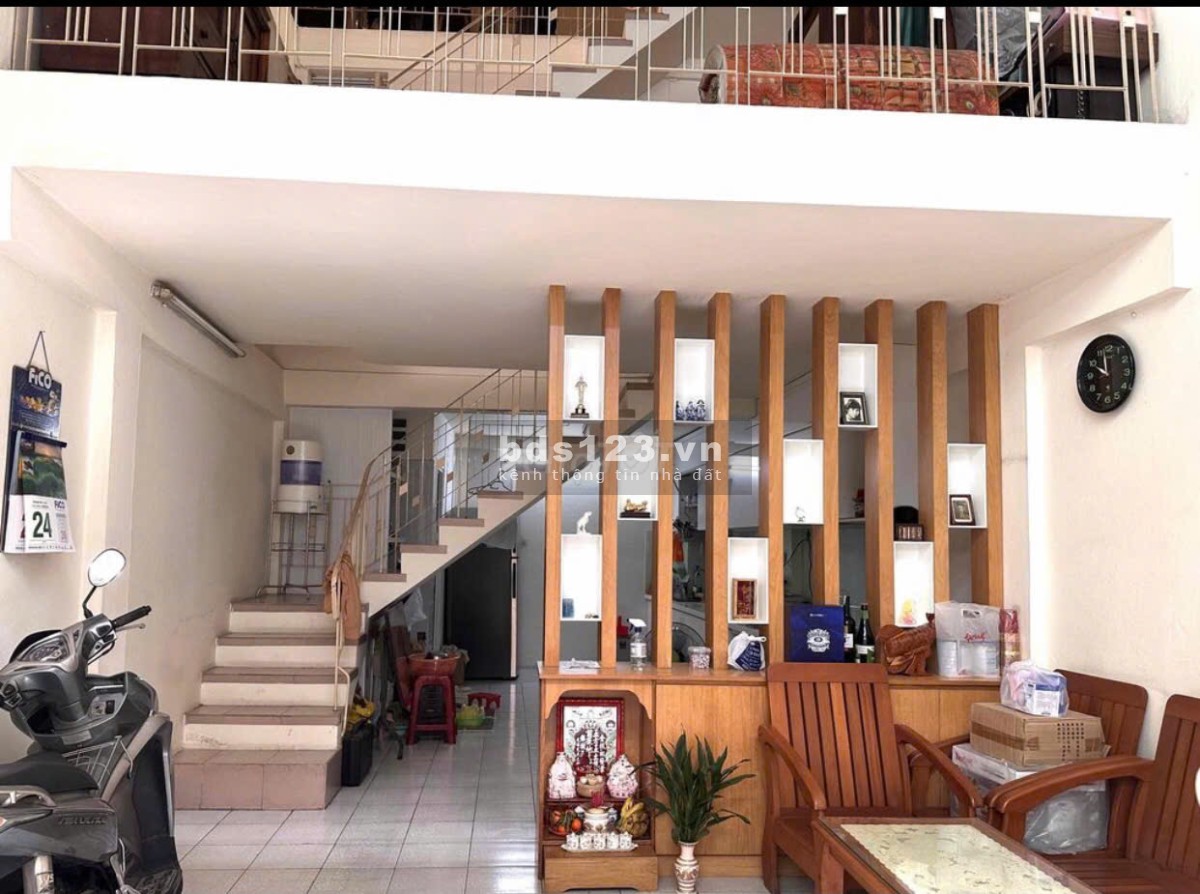 Bán Nhà Phường 4 Quận 10, Đường Hòa Hảo