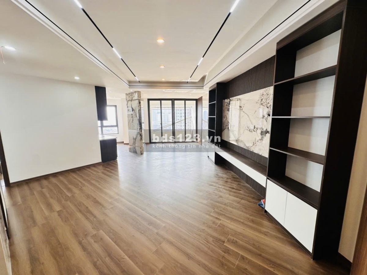 Bán gấp – Lô góc-Chung cư Toà A2- Nguyễn Đức Cảnh – Hoàng…