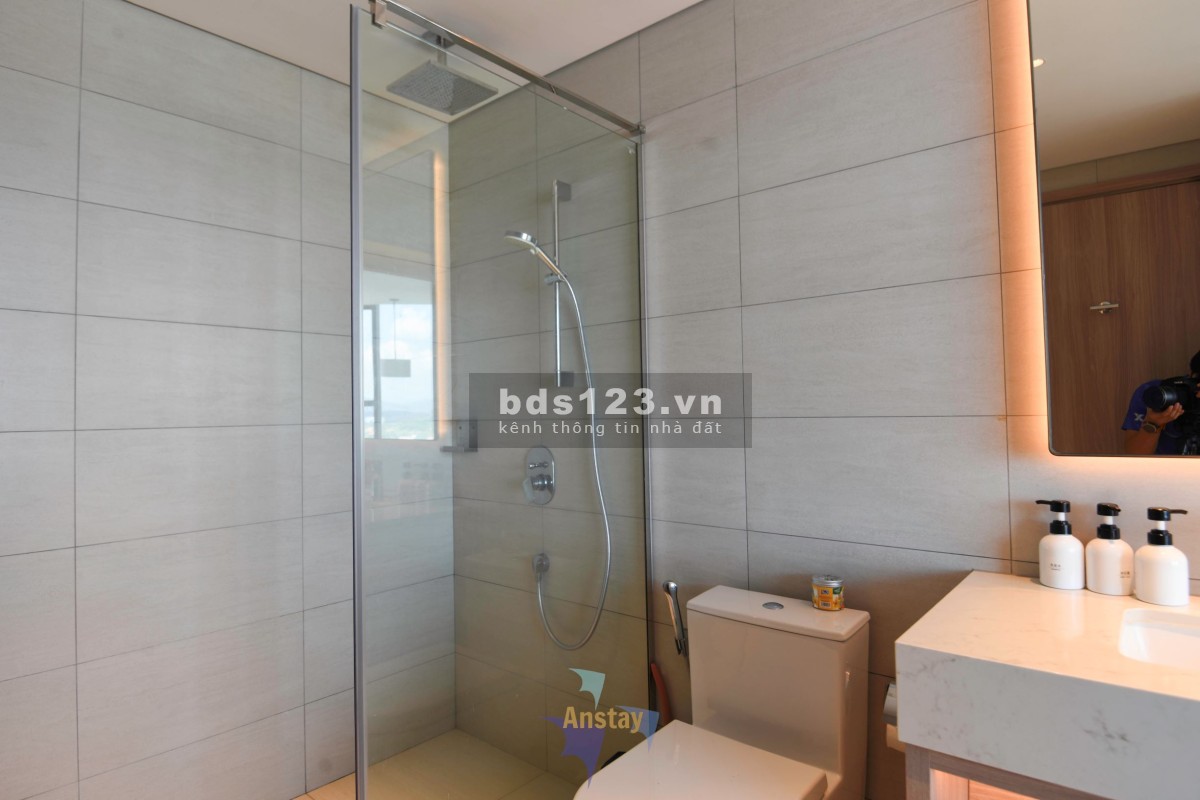 Bán căn hộ studio A La Carte Hạ Long 40m2 căn góc - view vịnh Hạ…