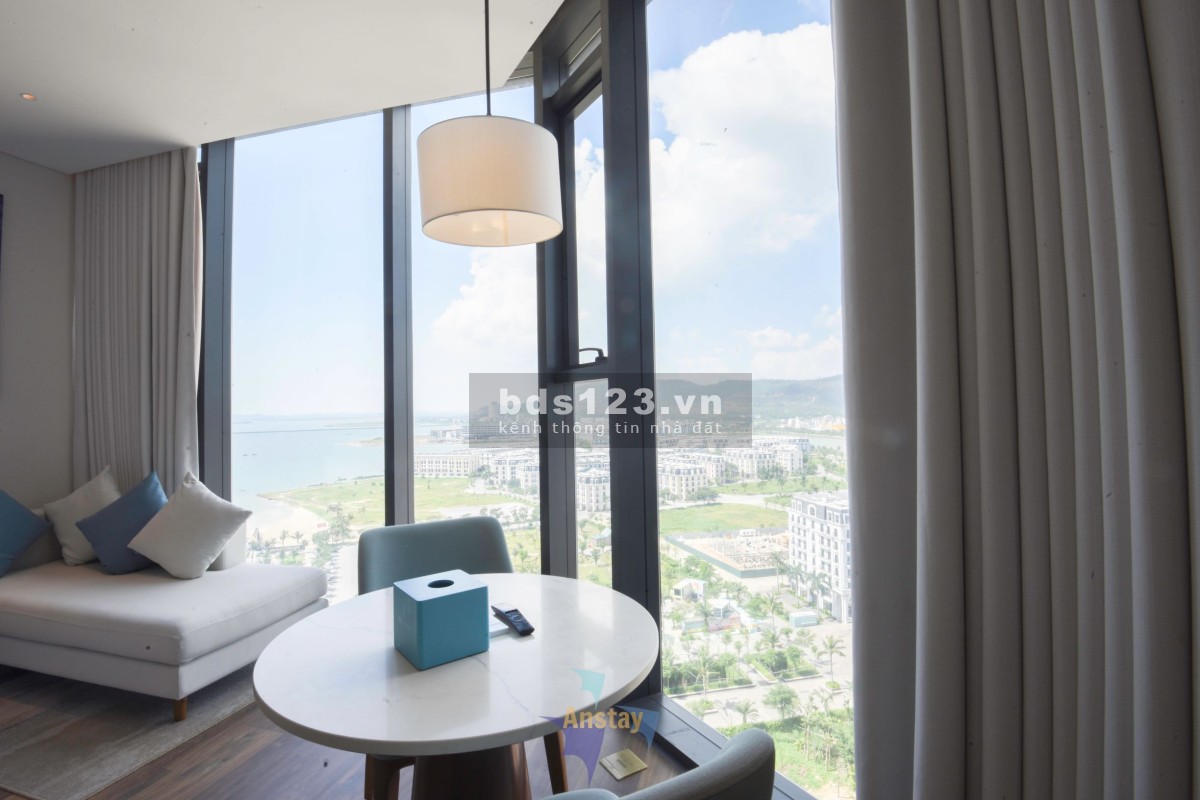 Bán căn hộ studio A La Carte Hạ Long 40m2 căn góc - view vịnh Hạ…