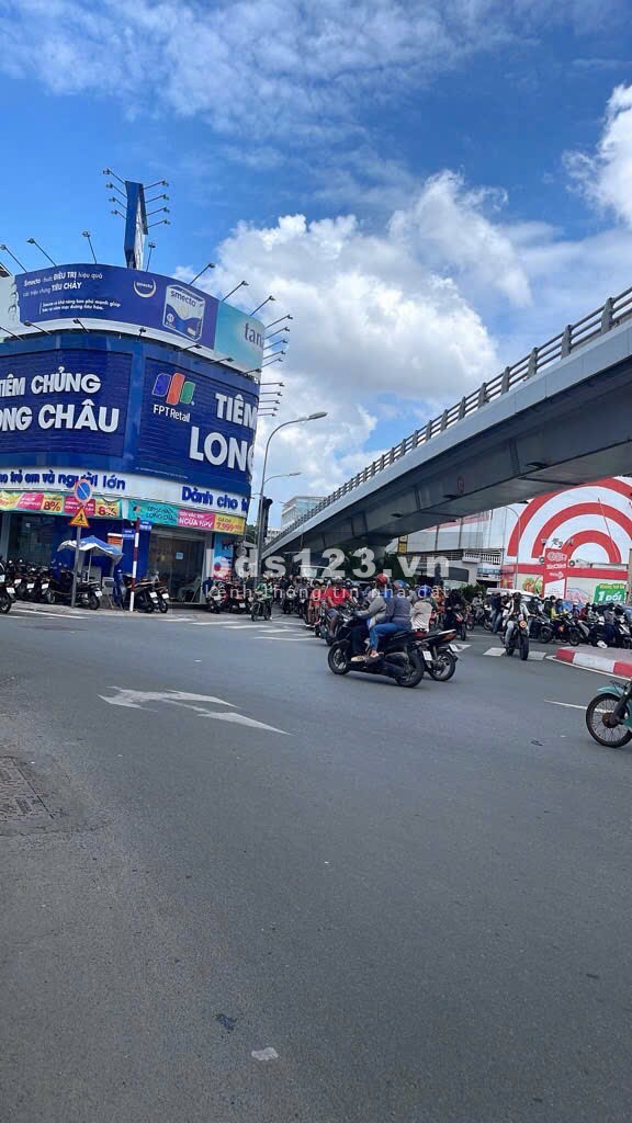 Bán Nhà Mặt Phố Quận Gò Vấp, Đường Nguyễn Văn Nghi