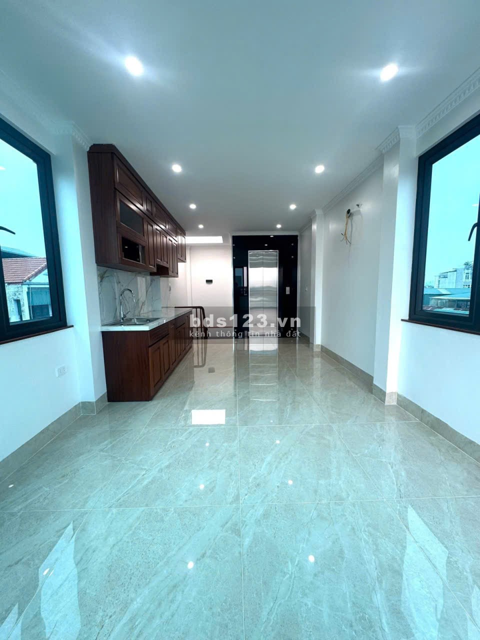 Bán nhà - Định Công Thượng - 37m2 – 6 tầng thang máy – ô…