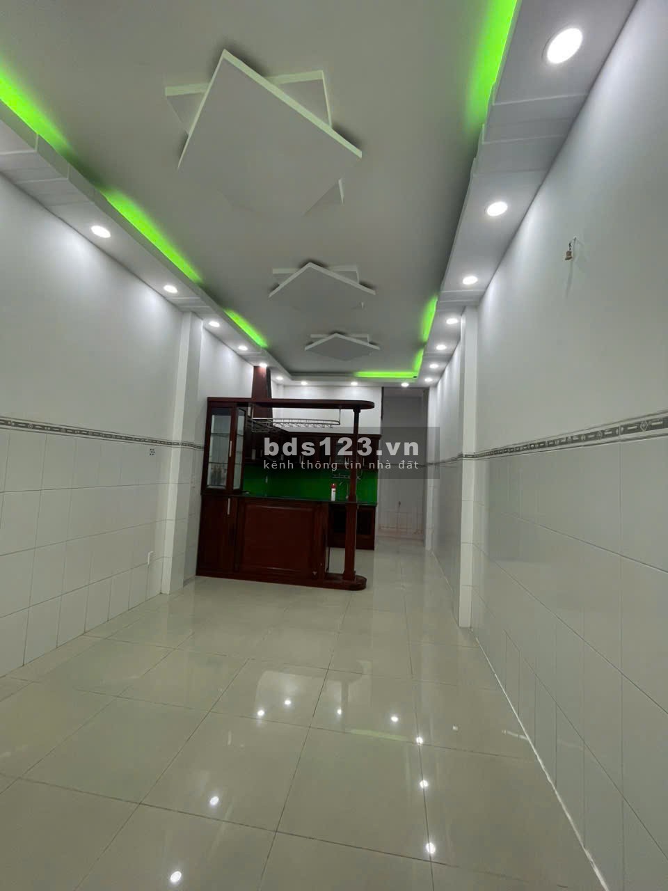 Bán nhà 1 lầu mặt tiền chợ Liên Khu 5-6 tiện kinh doanh đa ngành