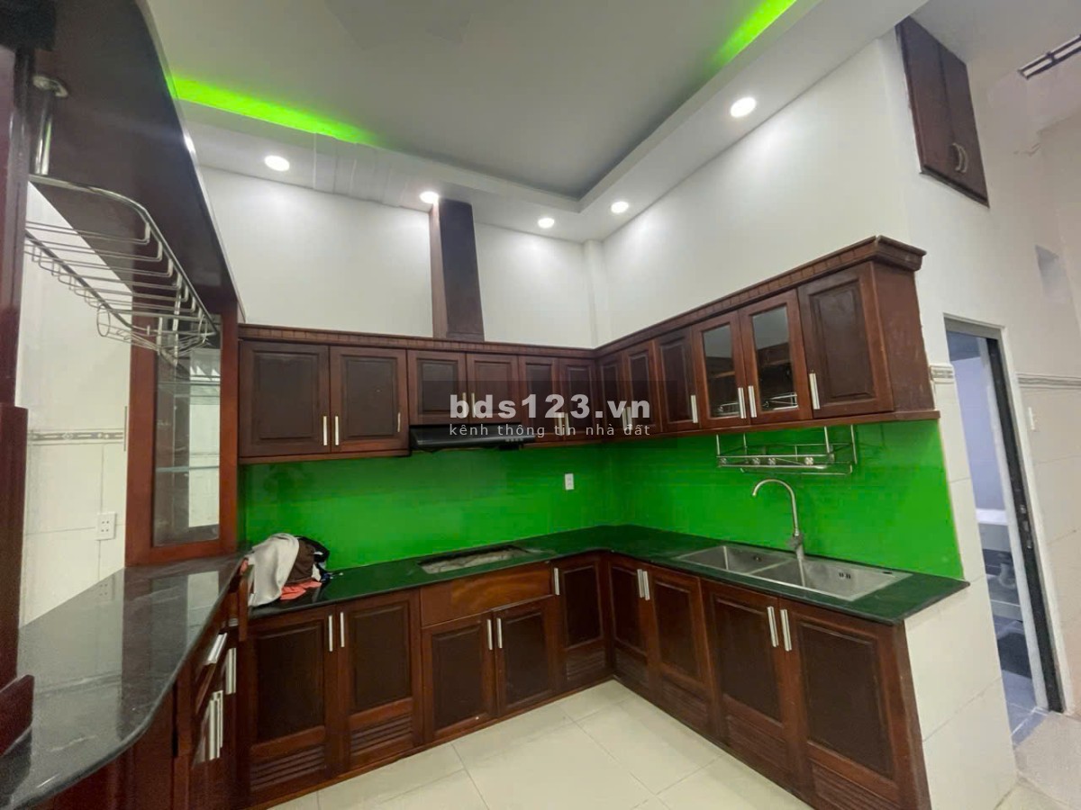 Bán nhà 1 lầu mặt tiền chợ Liên Khu 5-6 tiện kinh doanh đa ngành