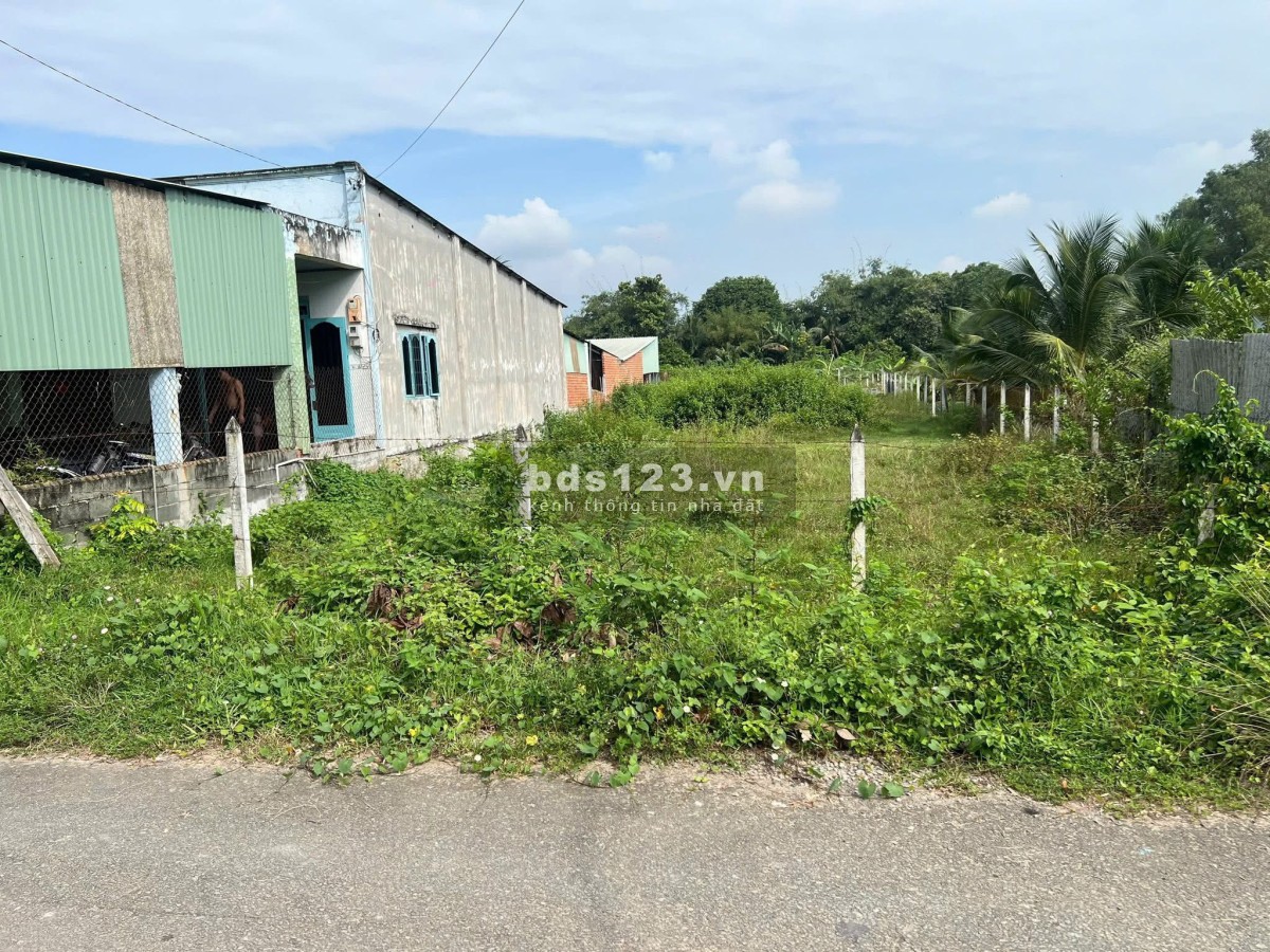 Chính chủ cần bán lô đất TC 100m2 giá 1ti360 Đường Cây Trôm…