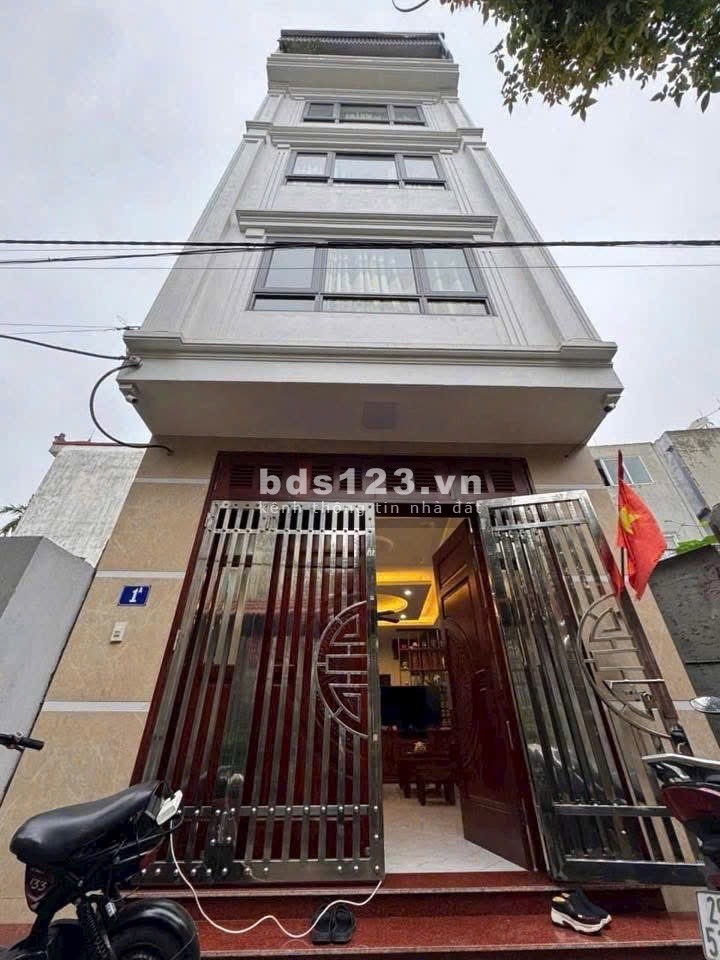 Bán nhà Phúc Lợi 5 tầng -thang máy -45m2 -9 tỷ