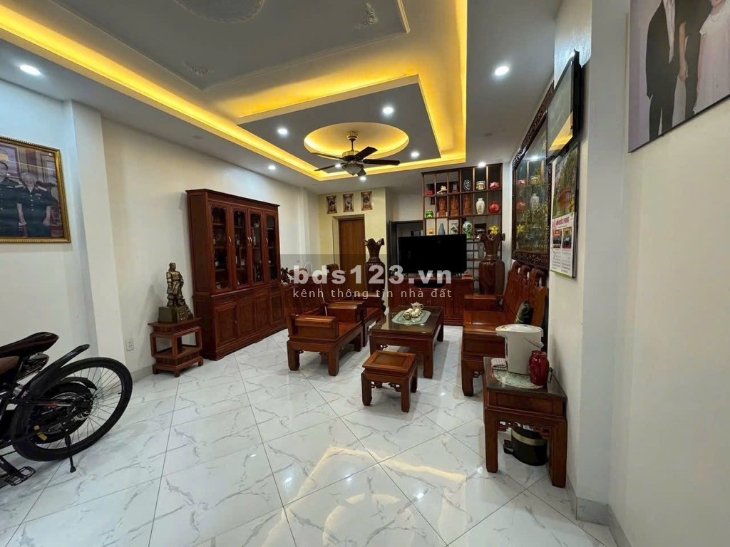 Bán nhà Phúc Lợi 5 tầng -thang máy -45m2 -9 tỷ