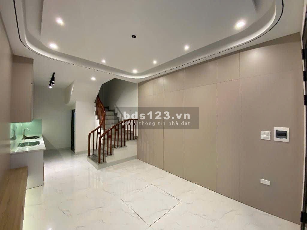 HIẾM- NHÀ MỚI KINGKOONG - TRUNG TÂM LONG BIÊN- 5TẦNG- 3 NGỦ -…