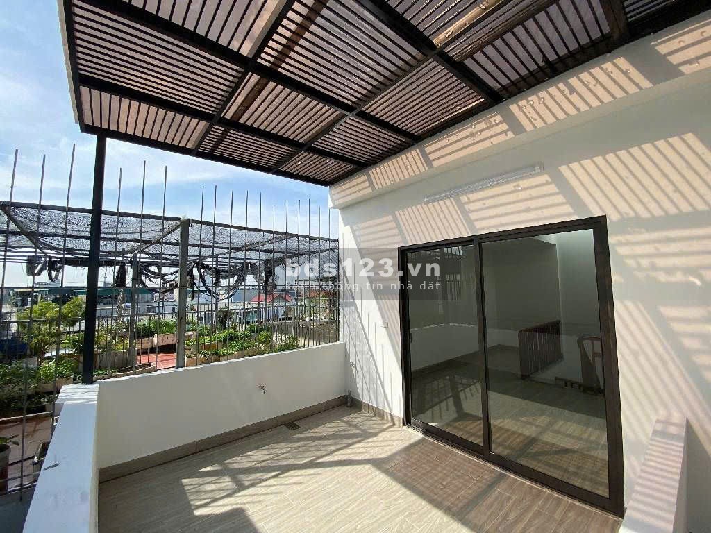 HIẾM- NHÀ MỚI KINGKOONG - TRUNG TÂM LONG BIÊN- 5TẦNG- 3 NGỦ -…