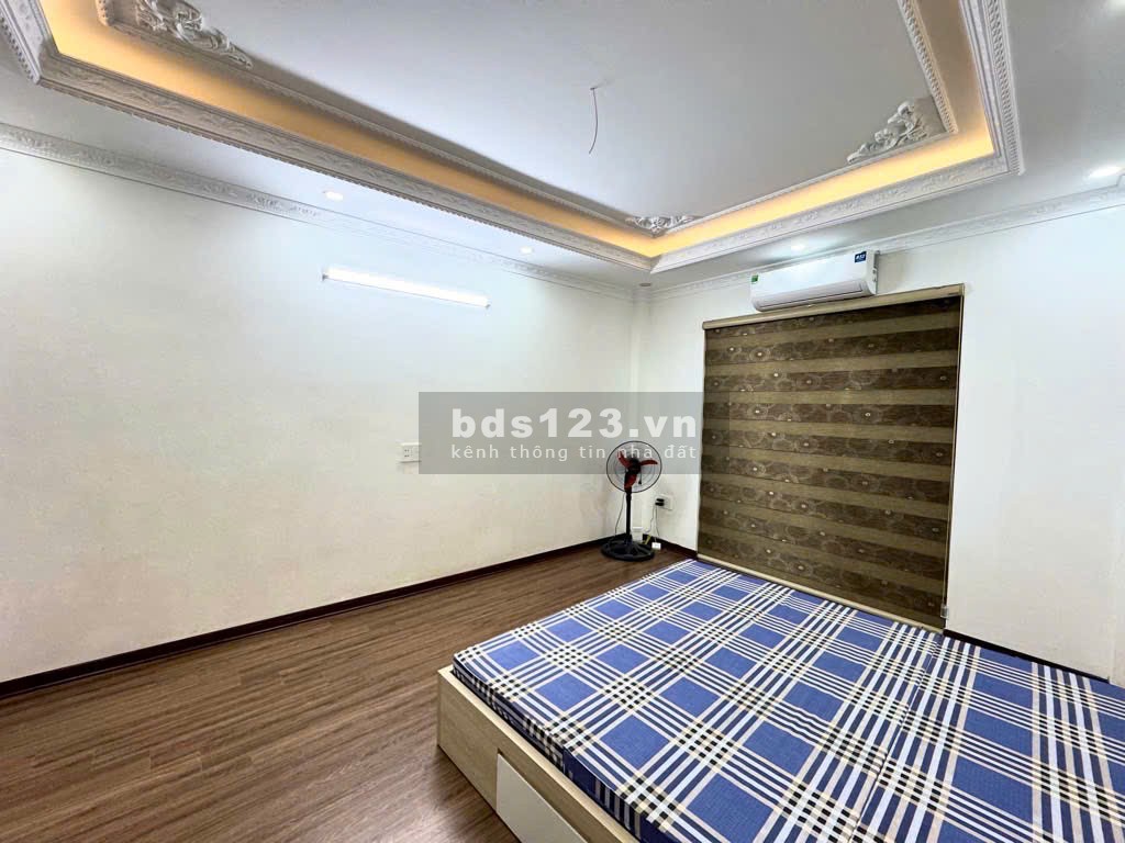 Nhà đẹp cần bán tại trung tâm HOÀNG MAI