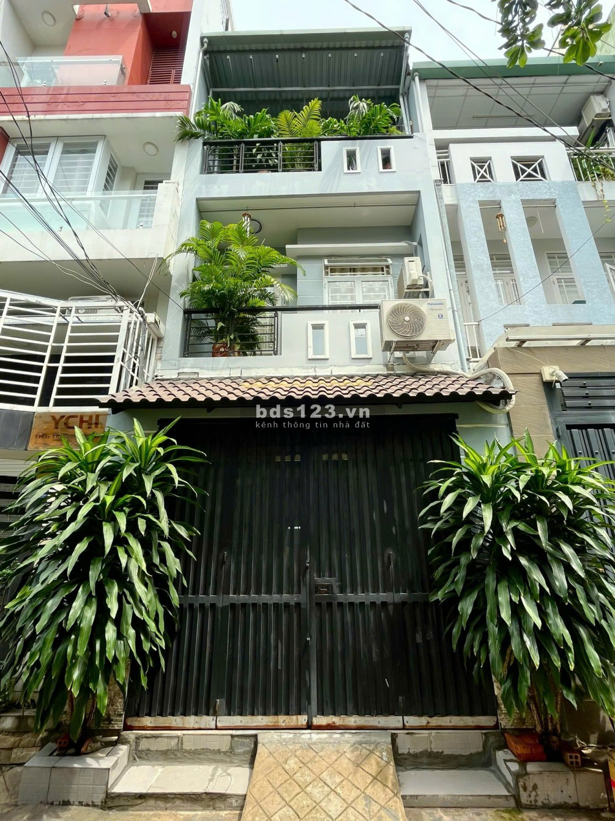  CỰC HOT – NHÀ HẺM XE HƠI TRÁNH NHAU – NƠ TRANG LONG, P.13,…