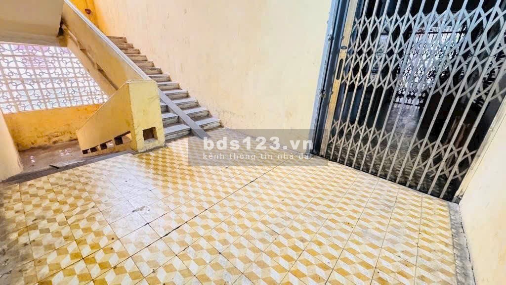 Căn Hộ Tập Thể Siêu Hiếm – 80m² – Sát Mặt Phố Thái Hà…