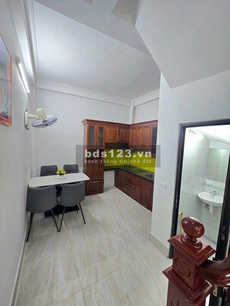 NGÔ QUYỀN, Hà Đông - 31m2 - 7,6 tỷ - Ôto nhỏ đỗ cửa