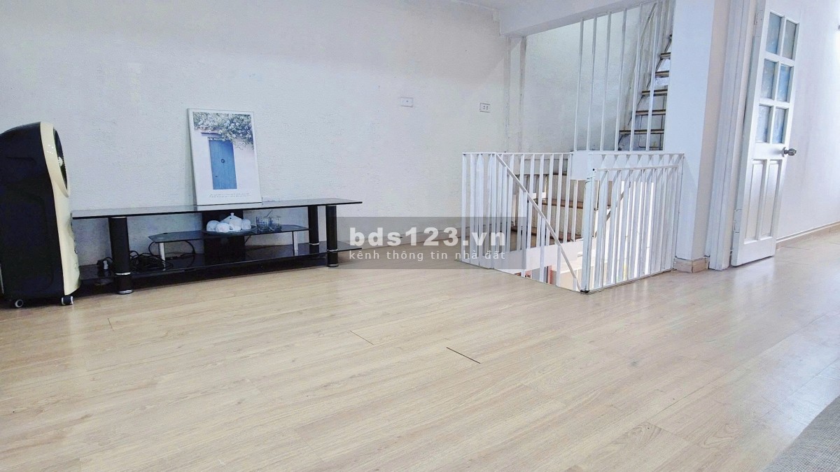 HOT! GIÁ SIÊU HỜI! Bán căn hộ CCMN 3 ngủ Dịch Vọng Hậu, Cầu Giấy, HN