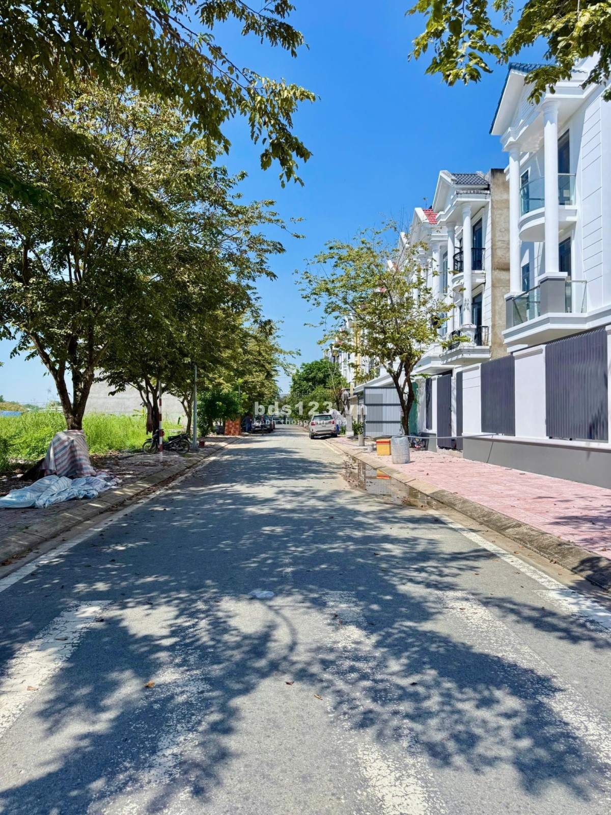 Đất nền trung tâm Long Trường - Centana ĐPT, làm việc với…