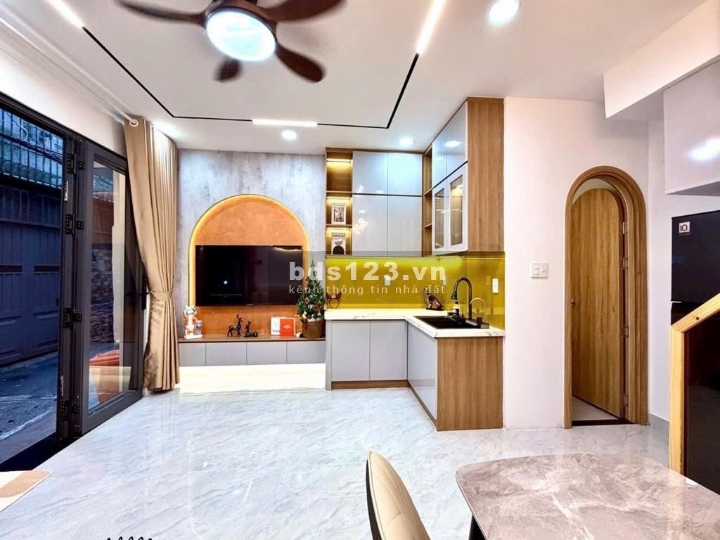 NHÀ ĐẸP ĐINH BỘ LĨNH BÌNH THẠNHDiện tích: 23m² Dưới 6 tỷ