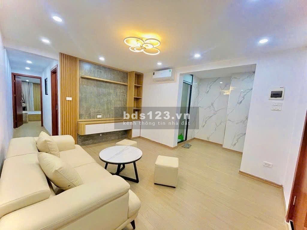 Chính chủ bán nhà phố Quỳnh Mai