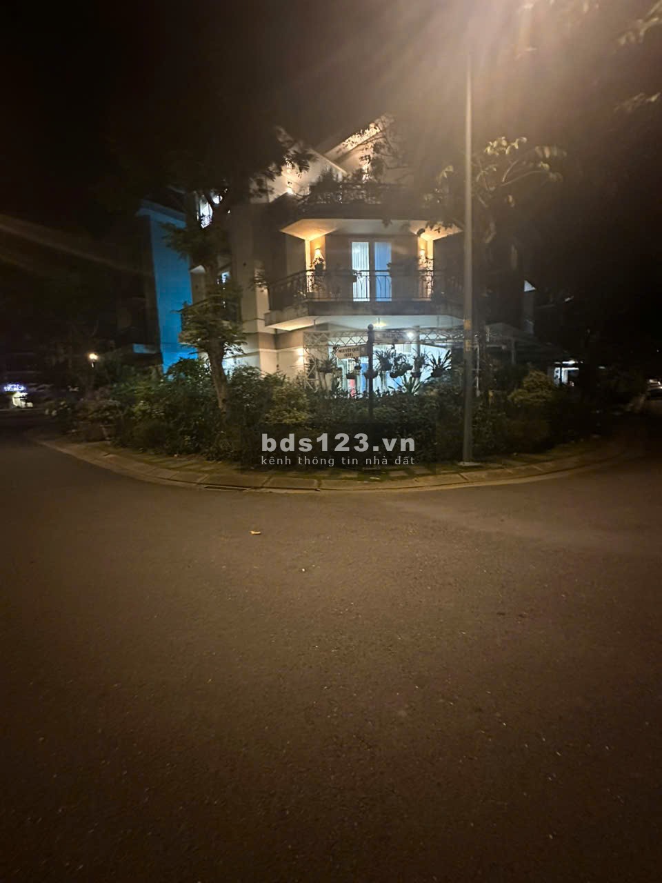 Căn Góc 2 Mặt Tiền, View Công Viên – Hồ Bơi, Dự Án Lovera…