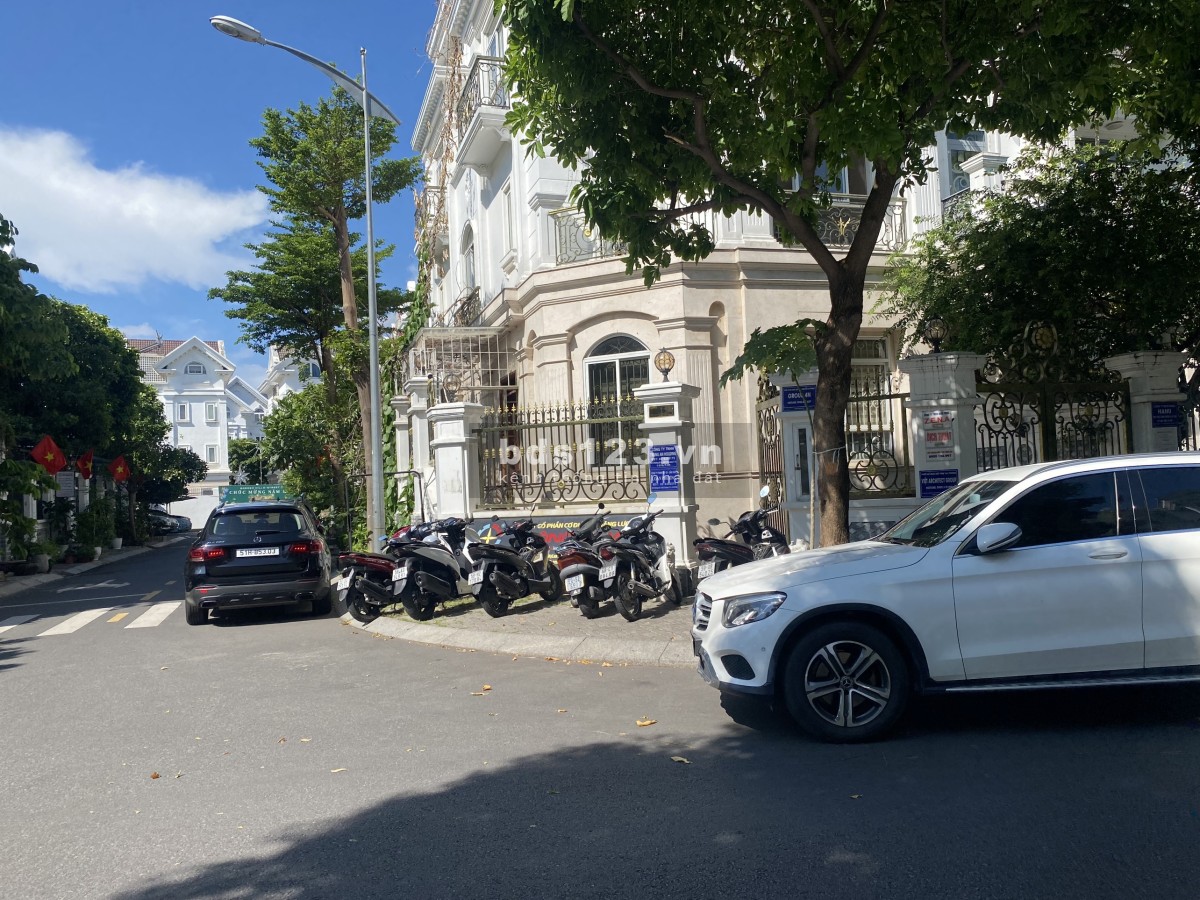 Căn Góc Biệt Thự CityLand Garden Hills P5, DT 8x20m