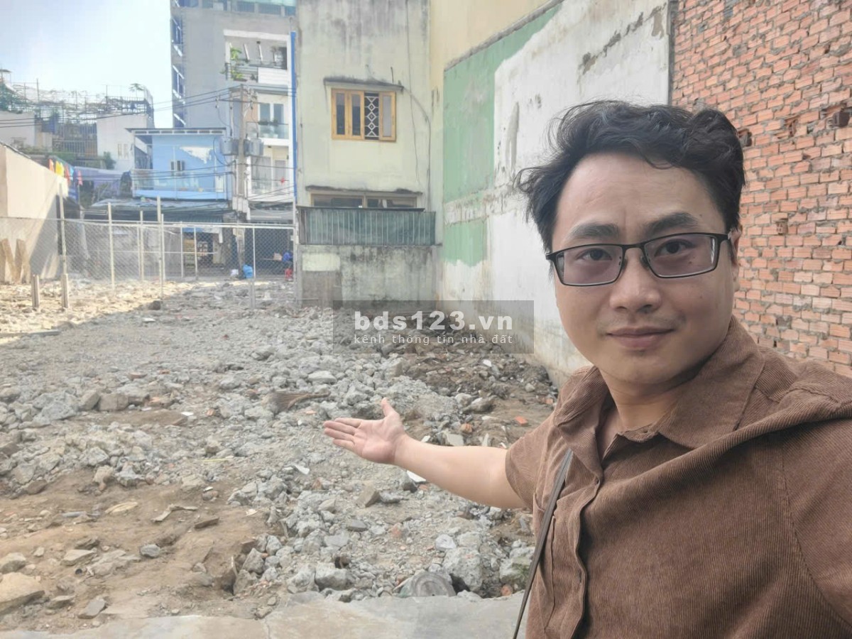 Bán Đất Xây Tự Do - Him Lam Q7 - 65m2 vuông vức ngang 4.55m - Giá…