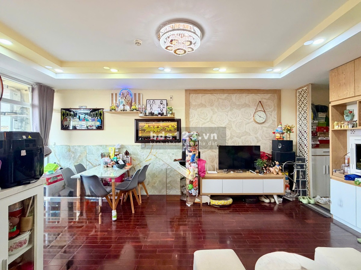 Căn góc 83m2 Hoàng Kim Thế Gia sổ hồng sẵn, full nội thất,…