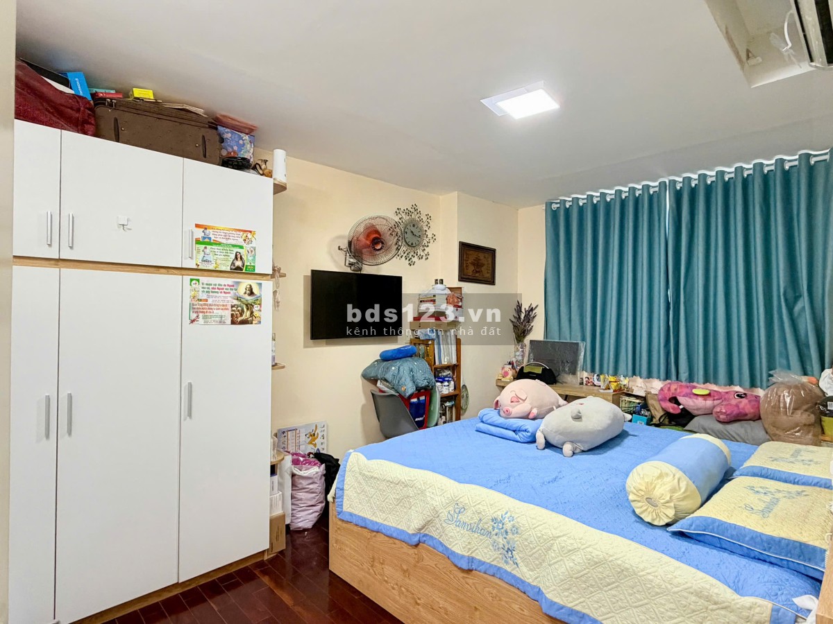 Căn góc 83m2 Hoàng Kim Thế Gia sổ hồng sẵn, full nội thất,…