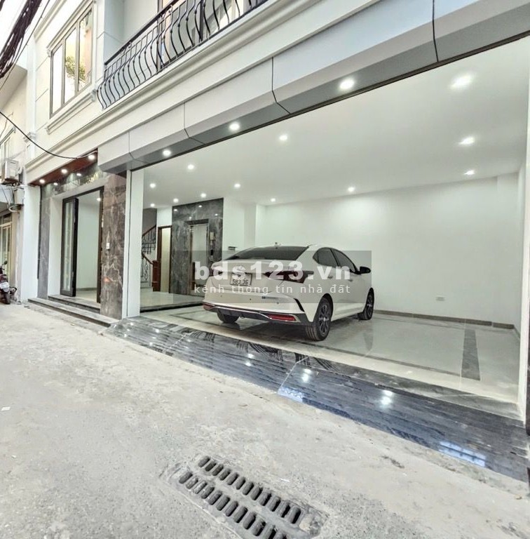 Bán nhà riêng Phố Lụa _Ô tô vào nhà_51M2_ Nở hậu_Thang…