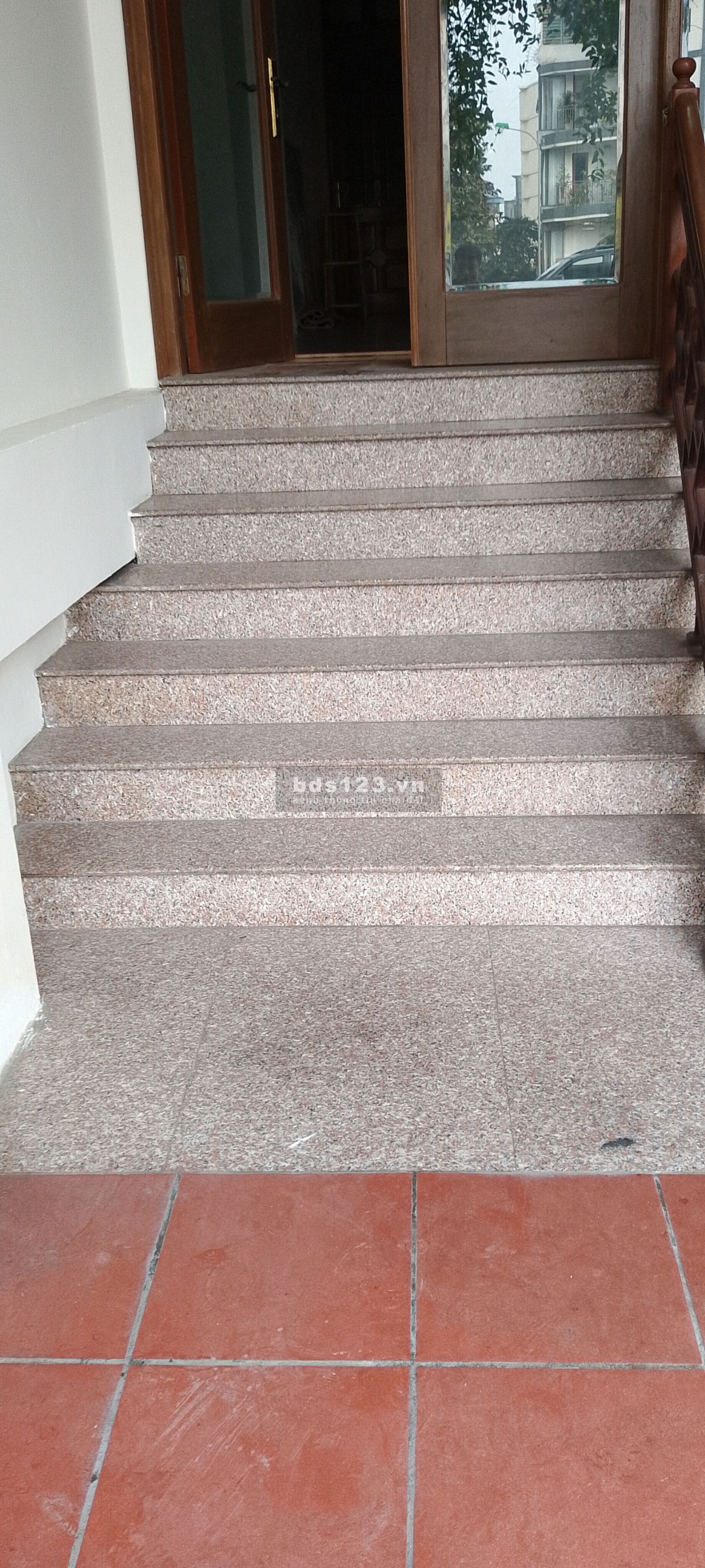 Chính chủ cho thuê mặt bằng 30m² tầng 1 mặt đường Hoàng Hoa Thám (cửa hàng, văn phòng)