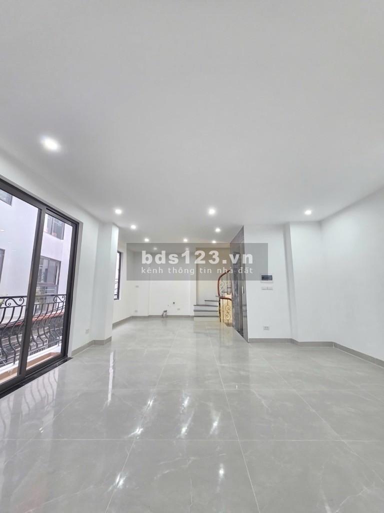 Bán nhà riêng Phố Lụa _Ô tô vào nhà_51M2_ Nở hậu_Thang…