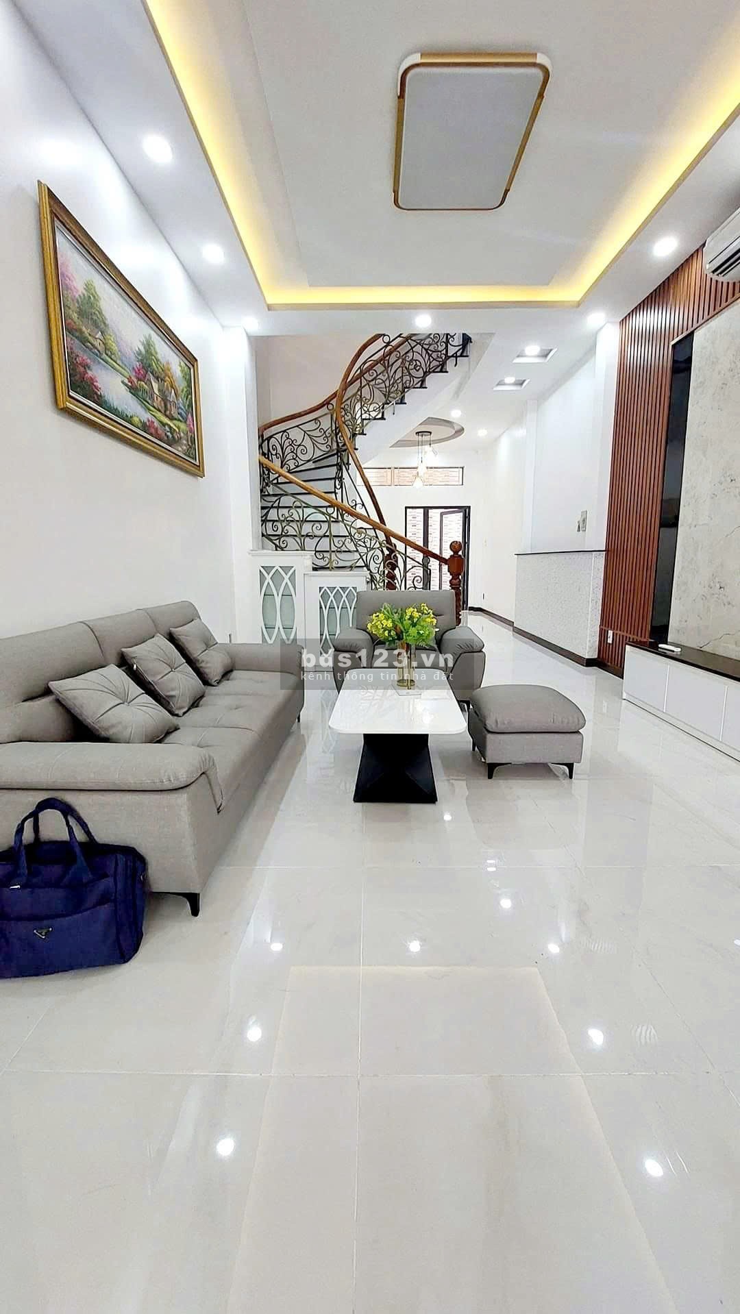 Bán Nhà Mới 3 Tầng – 4x18m – Mặt Tiền Nguyễn Triệu Luật…