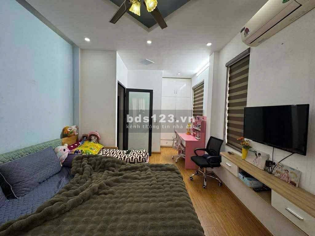 Bán nhà riêng Phố Lụa_Lô góc 2 thoáng_Đất nở…