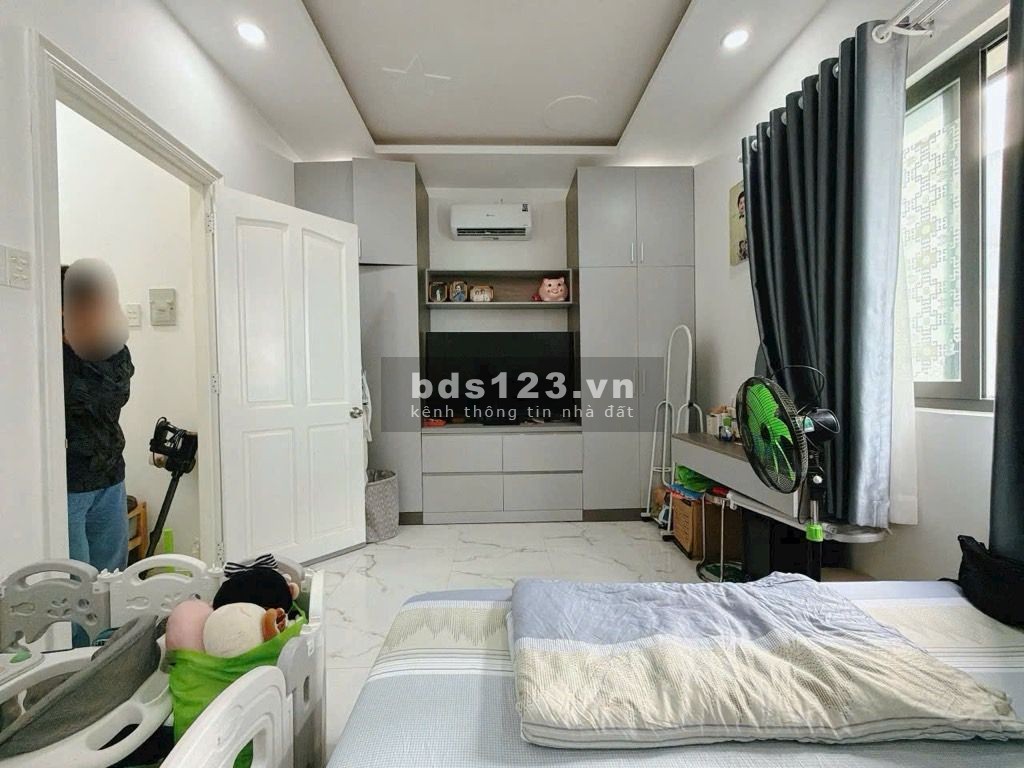 Viên Kim Cương 7T - Q7 - Ngang 5m x 11m - Hẻm Xe Hơi - Đối Diện…