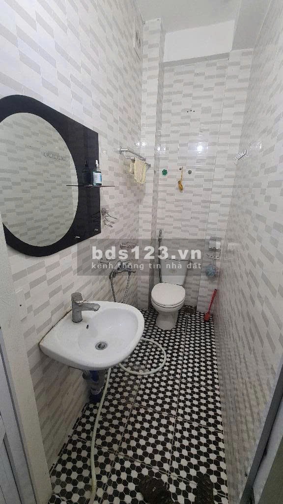 Bán nhà – 66,2m² x 4 Tầng, ba gác tránh xe máy – 3 bước ra ô…