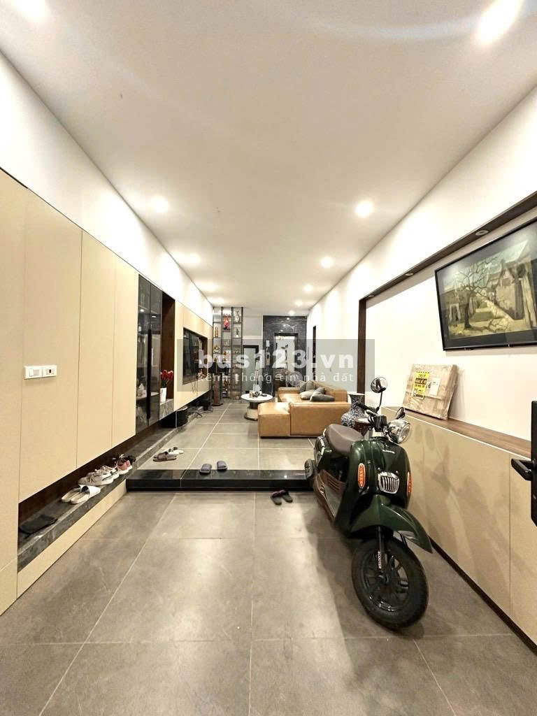 Hot hot bán nhà 7 tầng thang máy – Âu Cơ, Tây Hồ